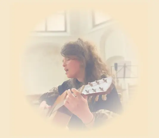 Een intiem meditatie concert op de yoga mat in yogacentrum Amersfoort